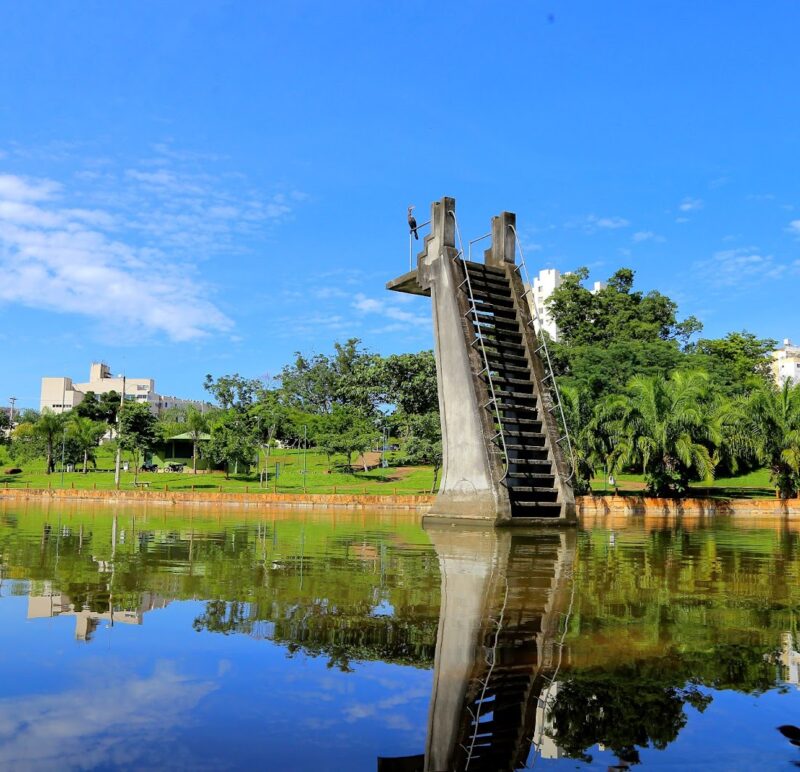 Trampolim Lago das Rosas