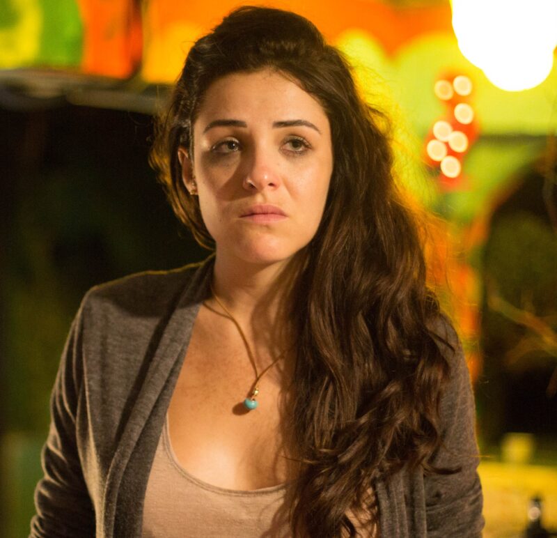 Jéssica Lima interpretando Glória (Foto: Karen Gadret)