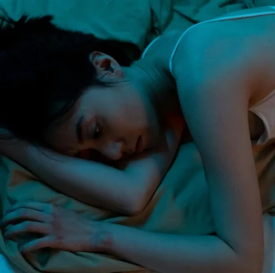 Especialista fala como a insônia atinge os brasileiros e ressalta como dormir bem (Foto Pexels)