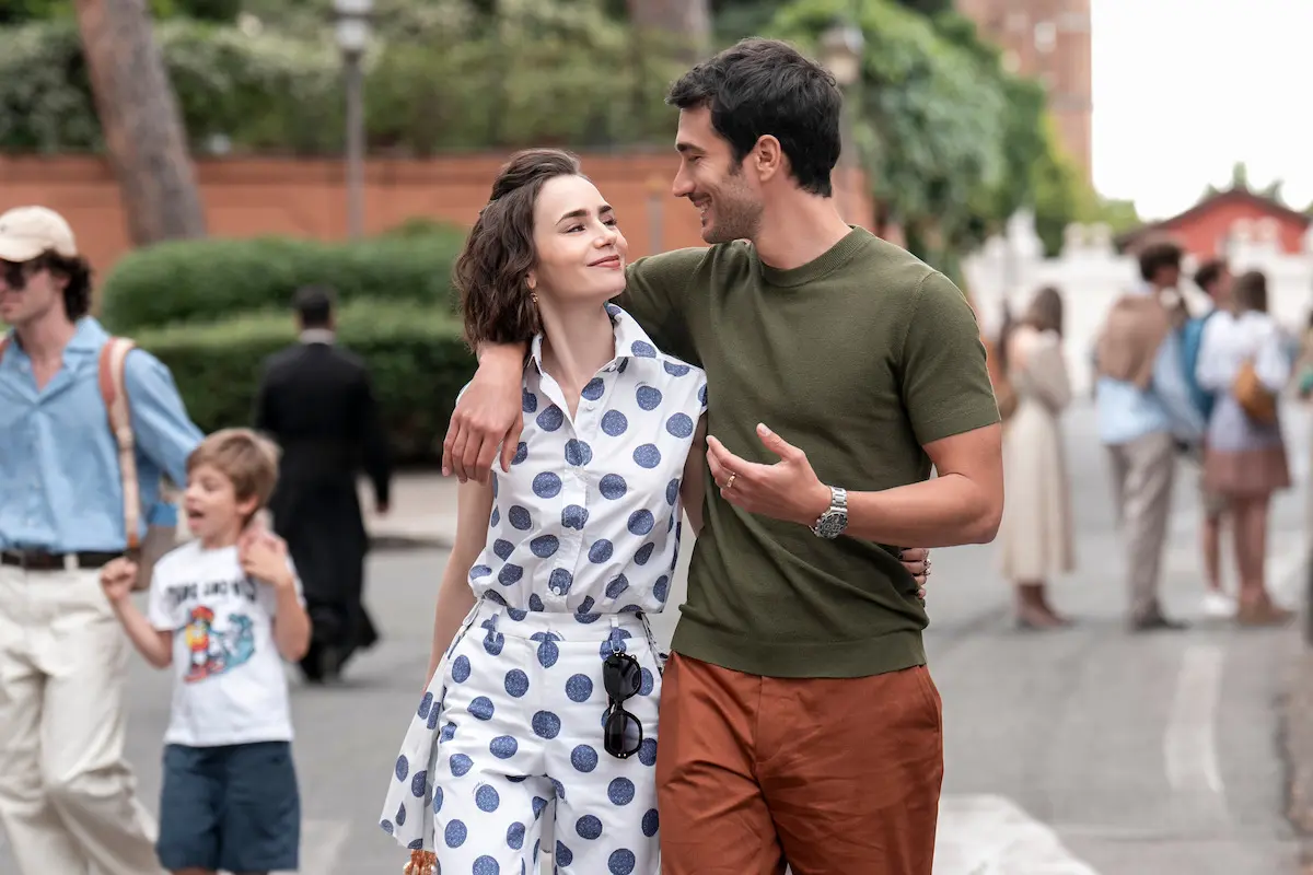 Imagens da 5ª temporada da série "Emily em Paris"