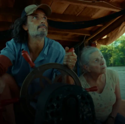Rodrigo Santoro e Denise Weinberg no filme 'O Último Azul' (Foto reprodução)