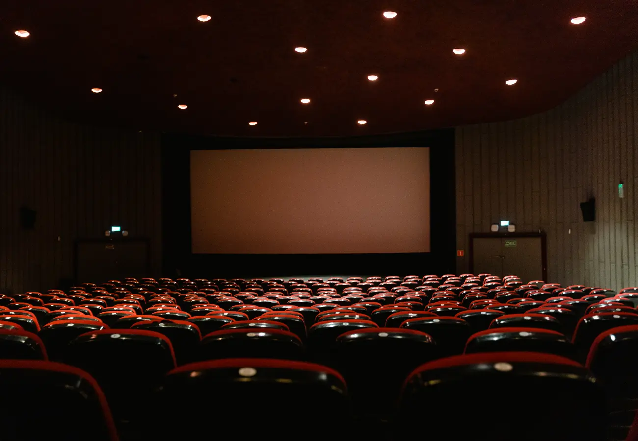 Saiba quais filmes que chegam aos cinemas no mês de setembro (Foto Canva)