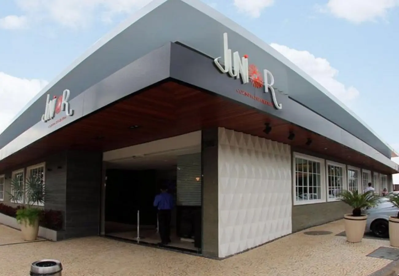 Junior Cozinha Brasileira é eleito o Melhor Restaurante a Quilo de Goiás e disputa título nacional