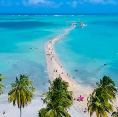 Destinos preferidos dos brasileiros em 2025; veja cidades que lideram ranking nacional