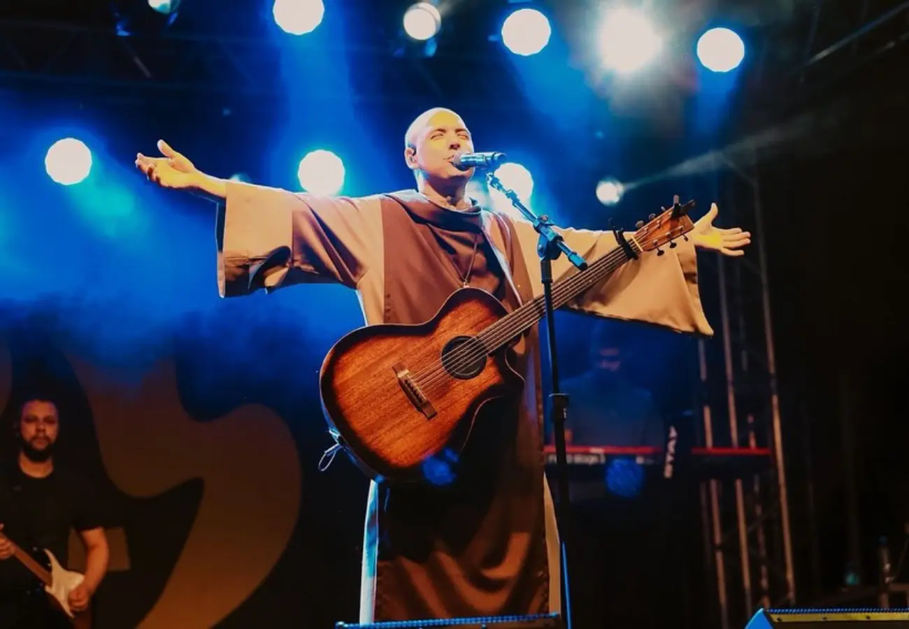 Frei Gilson leva a palavra D'Ele para a Dia Nacional da Juventude em Itumbiara (Foto: Divulgação)
