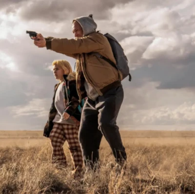 “Fuga Fatal” coloca Taron Egerton em corrida explosiva por sobrevivência; filme está no top 10 da Prime Video