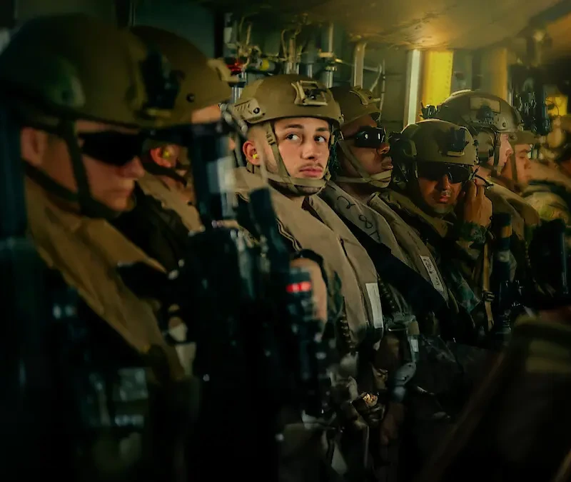 Séries e filmes obrigatórios na Netflix para quem admira os fuzileiros navais