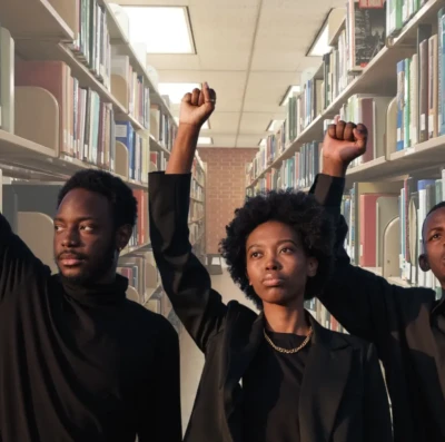 Senador Canedo lança Afrobiblioteca e reforça compromisso com cultura afro-brasileira