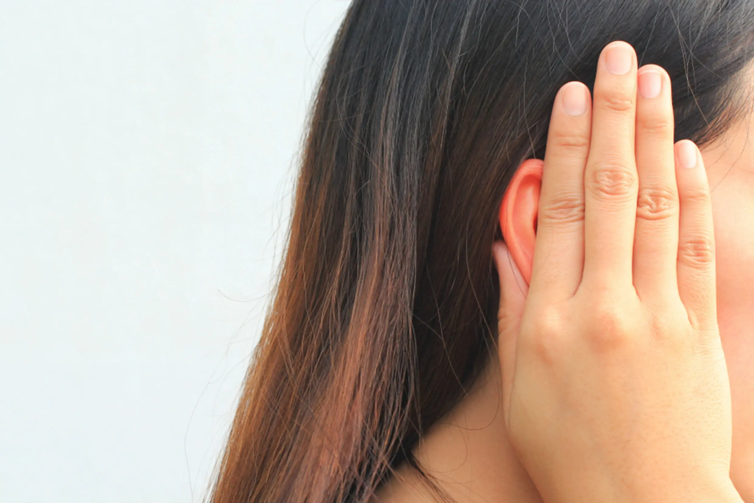 Zumbido no ouvido saiba o que pode ser, de acordo com especialista