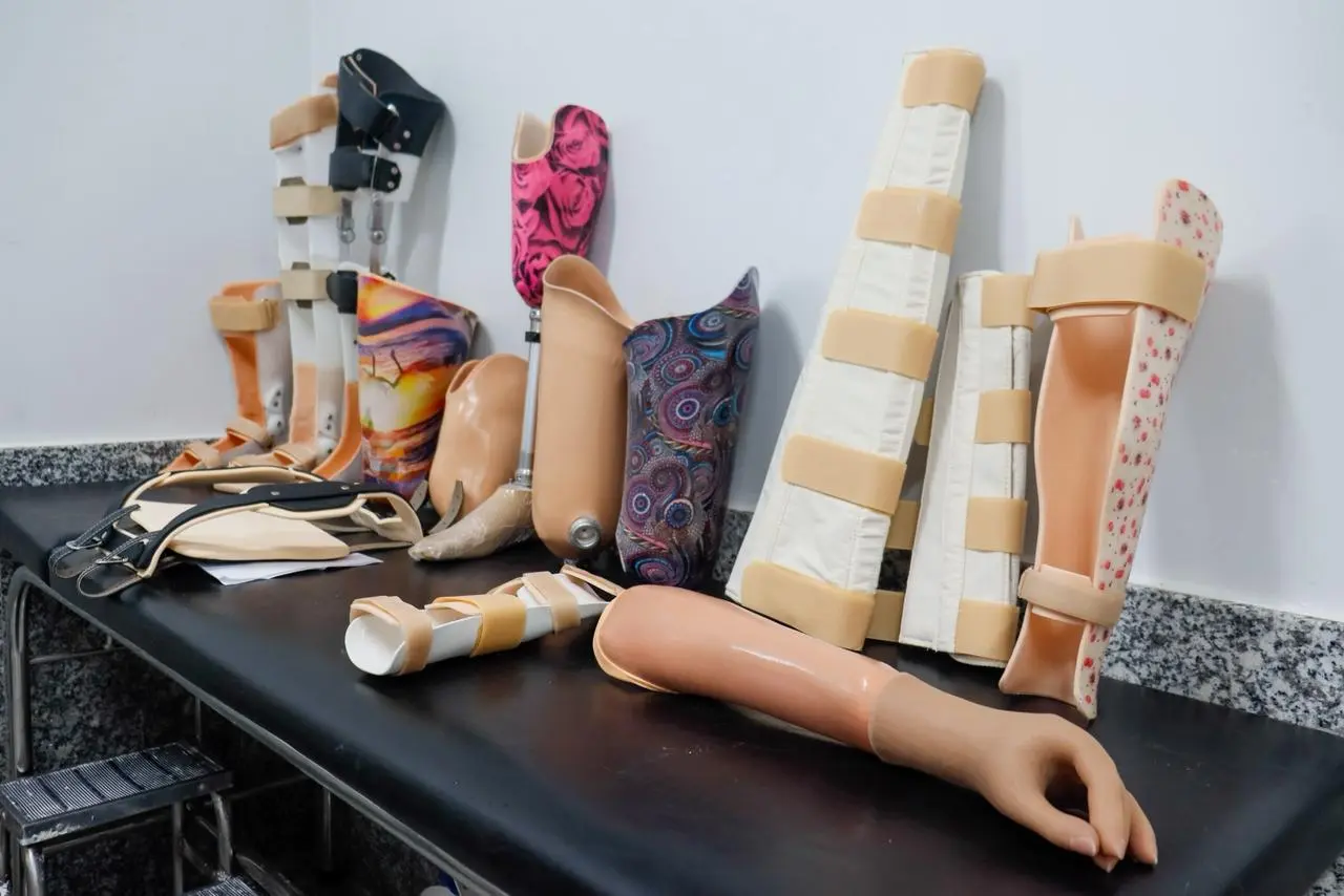 Crer fabrica próteses com alta tecnologia (Foto: Klysman Prado)