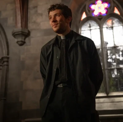 Filme Vivo ou Morto Um Mistério Knives Out traz padre como suspeito e mistérios sobre o passado