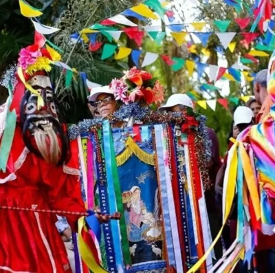 Folia de Reis mantém fé viva em Goiás e une tradição no interior