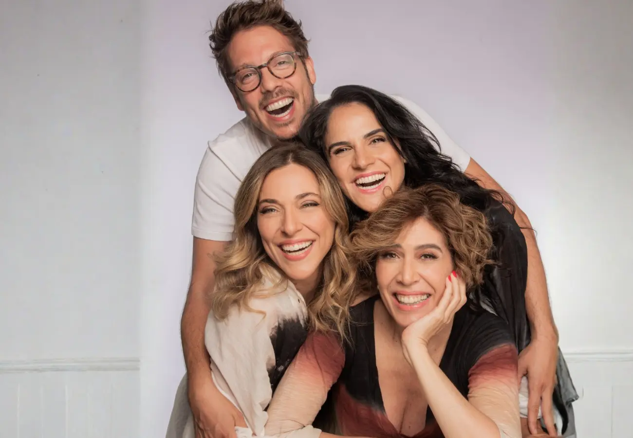 Goiânia recebe espetáculo de Fábio Porchat com Júlia Rabello, Maria Clara Gueiros e Priscila Castello Branco Agora é que são elas
