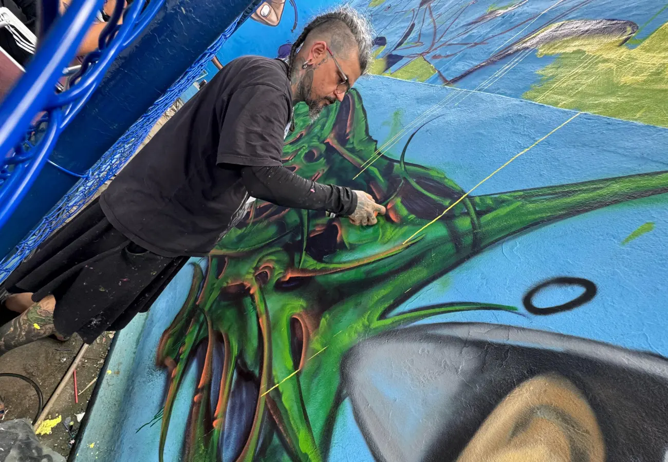 Martim Cererê ganha mural de 80 m² de Adrien Dorme com lendas esquecidas do folclore