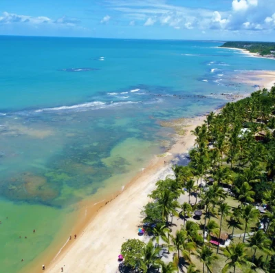 Trancoso encanta viajantes com praias preservadas, história viva e turismo de experiência no sul da Bahia