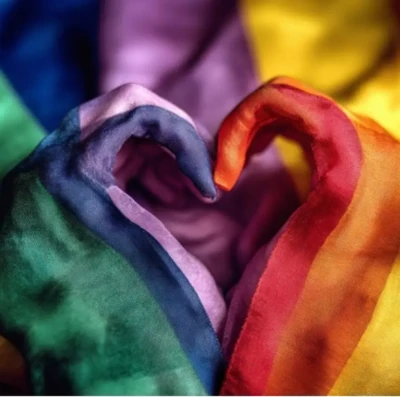 Casamento Comunitário LGBTQIAPN+ abre 300 vagas gratuitas em Goiânia; cerimônia será em maio