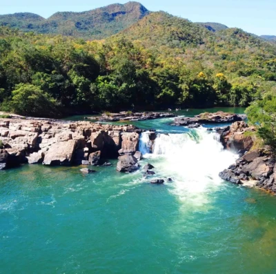 Colinas do Sul amplia fluxo de visitantes com lago e cachoeiras em Goiás