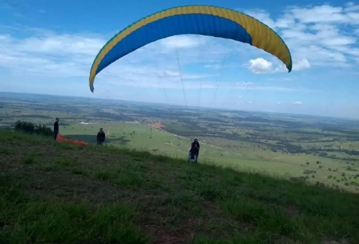 Conheça Jandaia (GO) cidade é destaque por serras, rios e voo de parapente