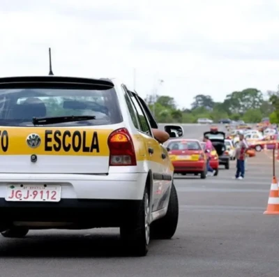 Fim da baliza São Paulo e outros 3 estados mudam prova da CNH e liberam uso de carros automáticos