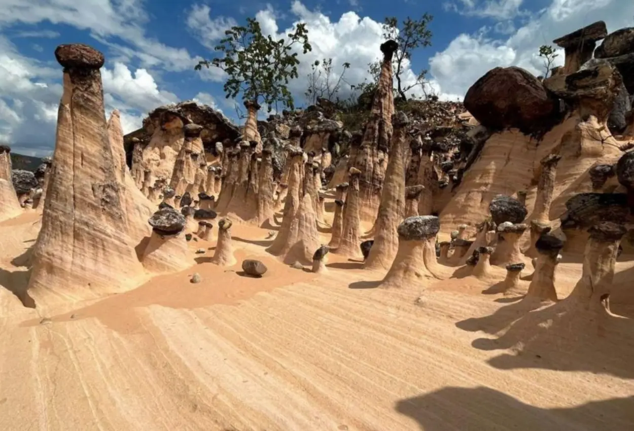 Goiás Chaminés de Fadas serão abertas ao público e revelam um dos cenários geológicos mais raros do Brasil