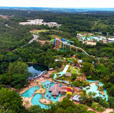 Hot Park amplia funcionamento para visitantes aproveitarem mais o verão