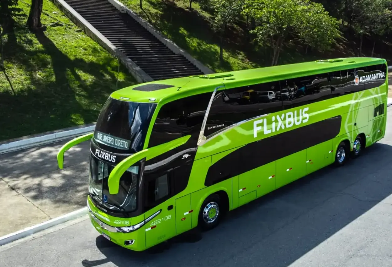 Quer viajar gastando pouco no verão FlixBus lança passagens a partir de R$ 23,99