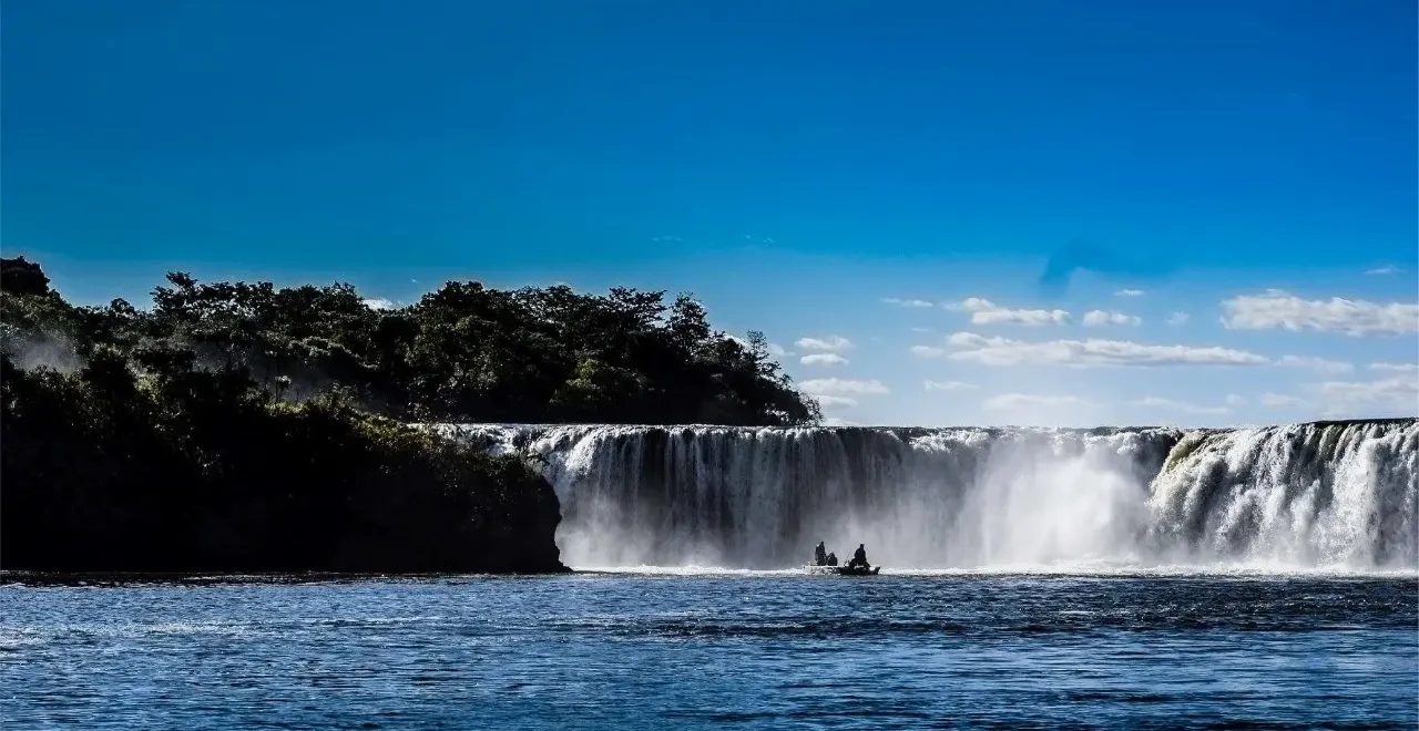 Salto Marianinho Carneiro, em Caçu - GO