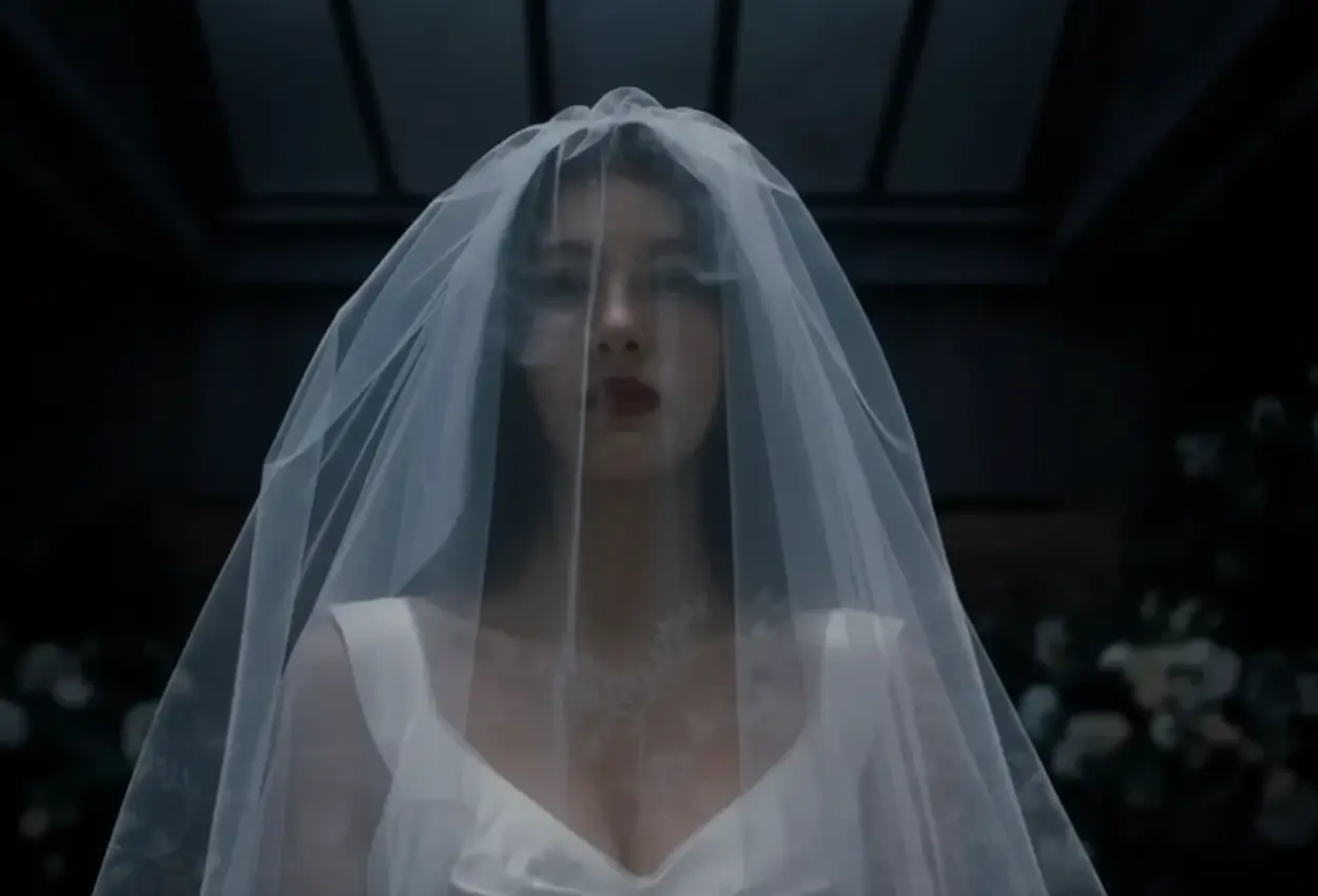 Algo Horrível Vai Acontecer nova série de terror da Netflix transforma casamento em pesadelo psicológico