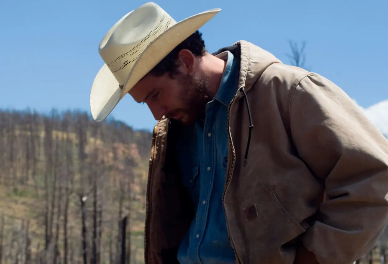 Drama com Josh O’Connor, “Depois do Fogo” ganha trailer e data de estreia nos cinemas brasileiros