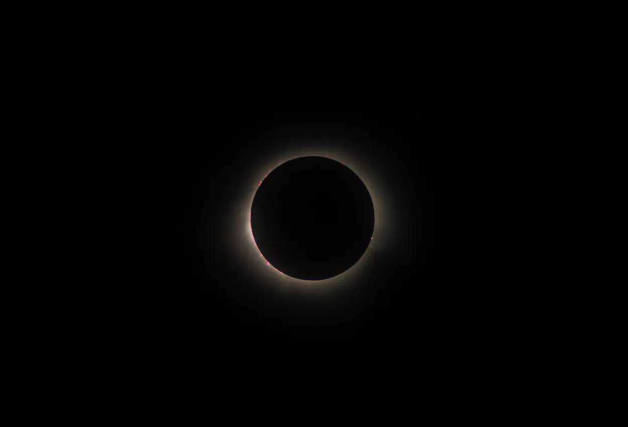 Eclipse com “Anel de Fogo” desperta interesse e encanta observadores do céu