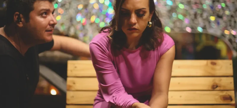 'No Silêncio' O Diretor três vezes premiado, Alexandre Britto, dirigindo a atriz Roberta Bahia