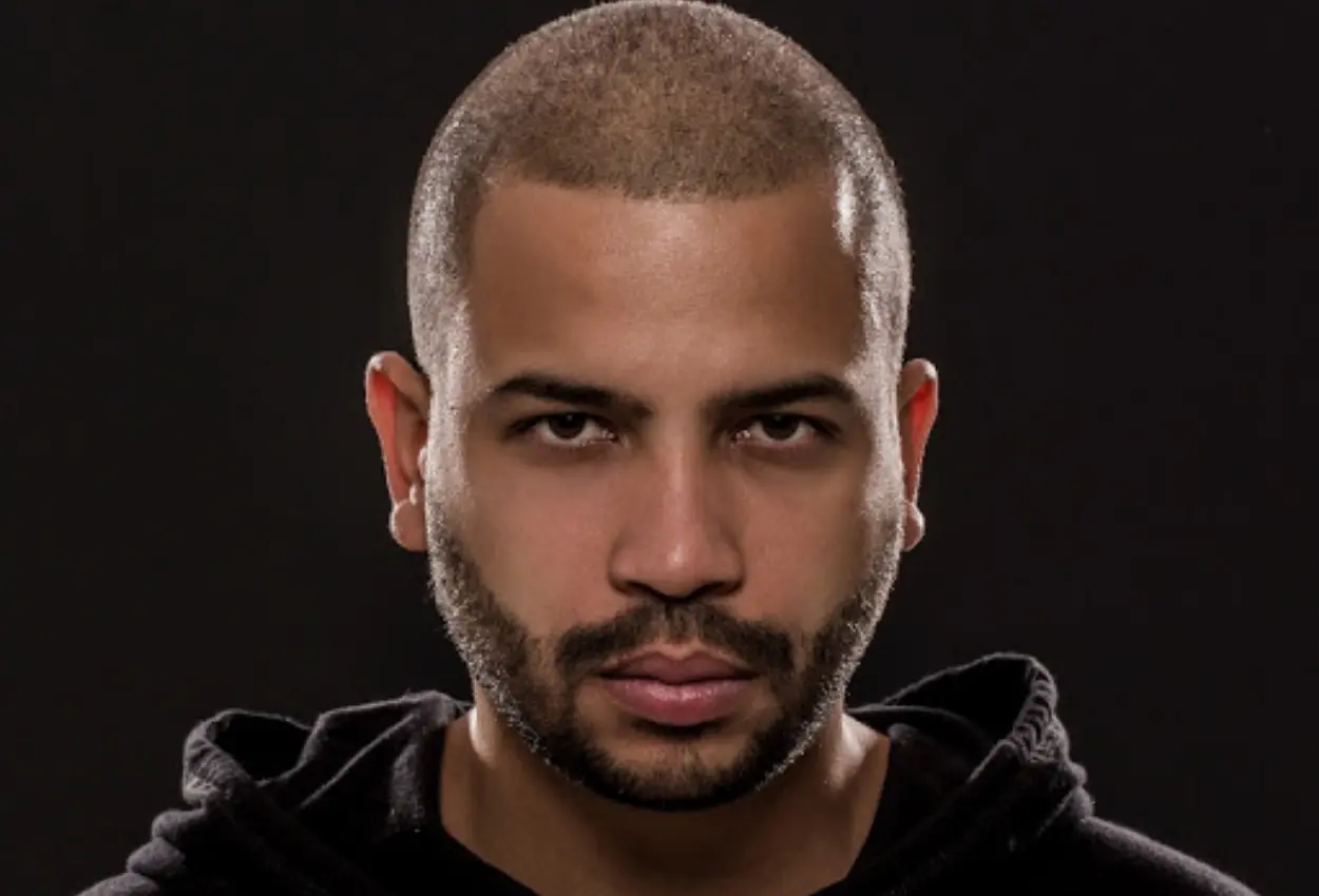 Projota leva turnê a Goiânia com noite de rap, emoção e grandes sucessos