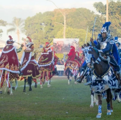Cavalhadas de Jaraguá 2026 veja datas, programação completa e shows