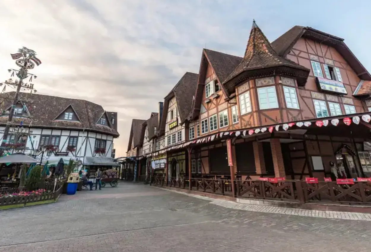 Cidades brasileiras que fazem o visitante se sentir na Europa