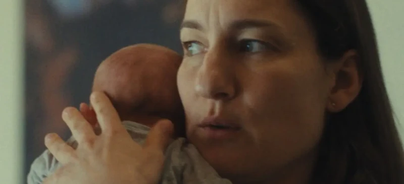 Thriller psicológico “Mother's Baby” provoca debate sobre o lado oculto da maternidade