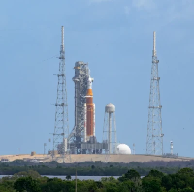 Artemis II leva astronautas à Lua após mais de 50 anos em missão da NASA