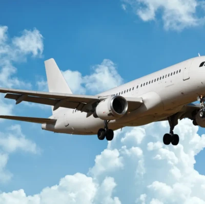 Avião é realmente o meio de transporte mais seguro Especialista conta a verdade