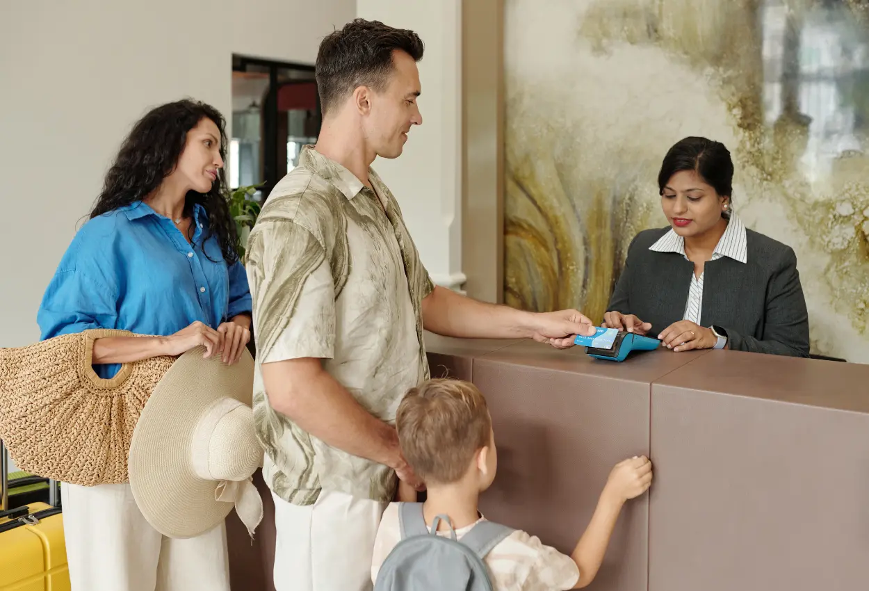 Check-in digital já é obrigatório em hotéis no Brasil; saiba como fazer