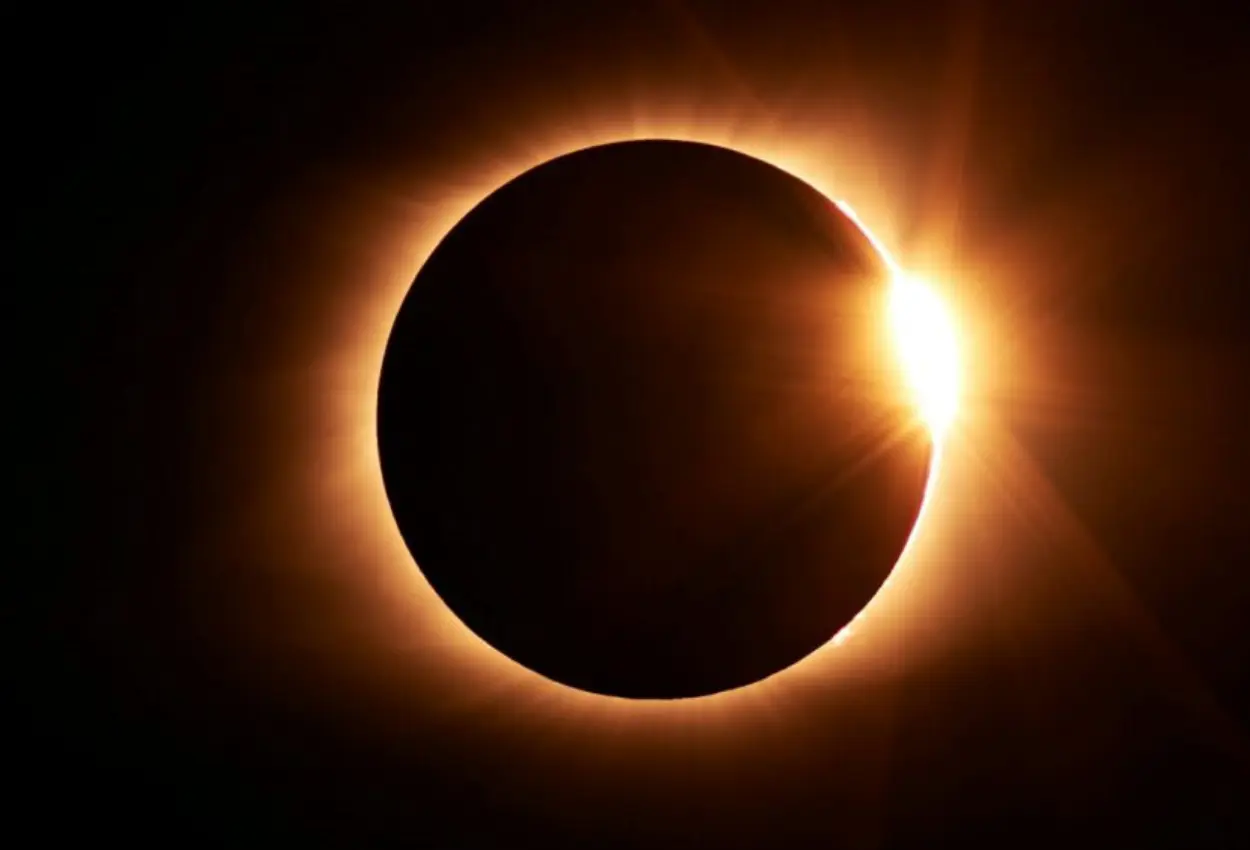 Eclipse solar mais longo do século já tem data e promete transformar o dia em noite por minutos históricos