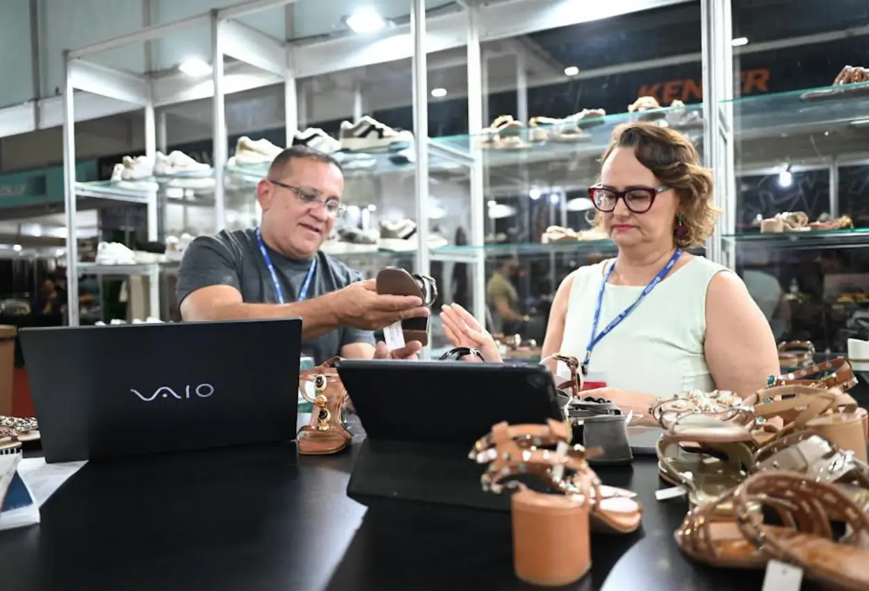 Goiás bate recorde na abertura de empresas e registra melhor março da história