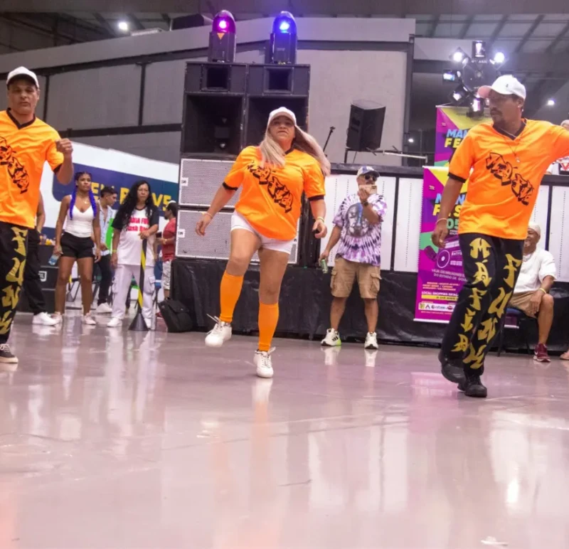 Circuito Goianiense de Flash Back reúne dança, música e nostalgia em Goiânia