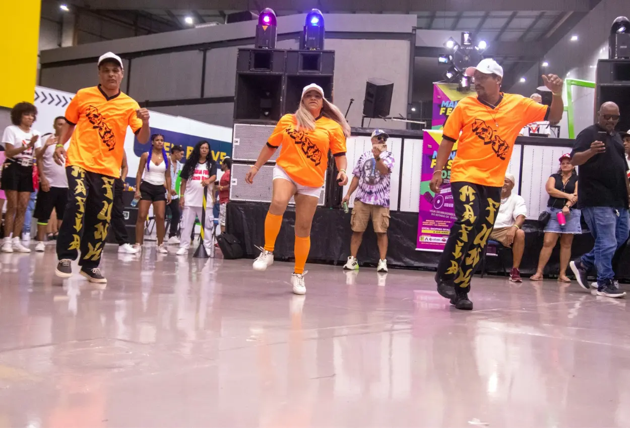 Circuito Goianiense de Flash Back reúne dança, música e nostalgia em Goiânia