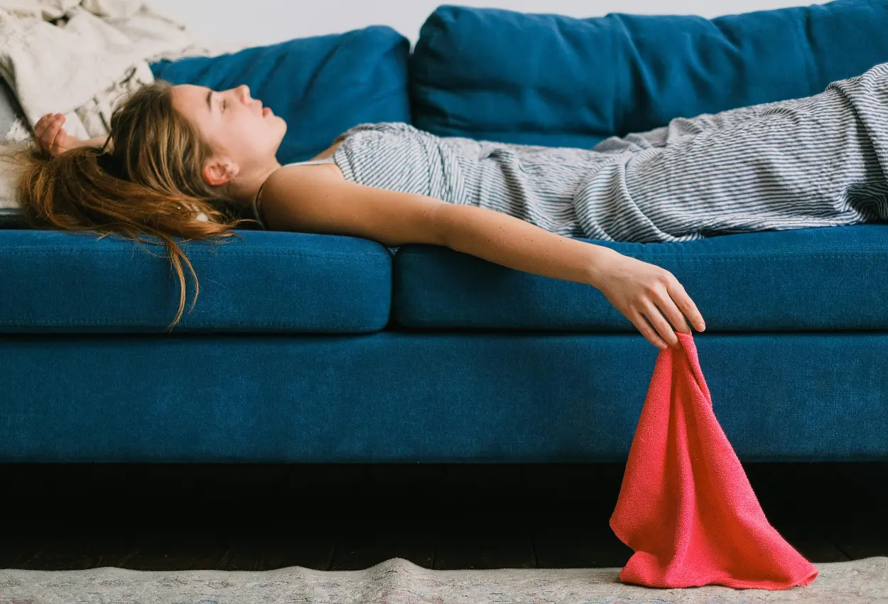 Você dorme, mas acorda mais cansado? Entenda por que o descanso já não recupera sua energia