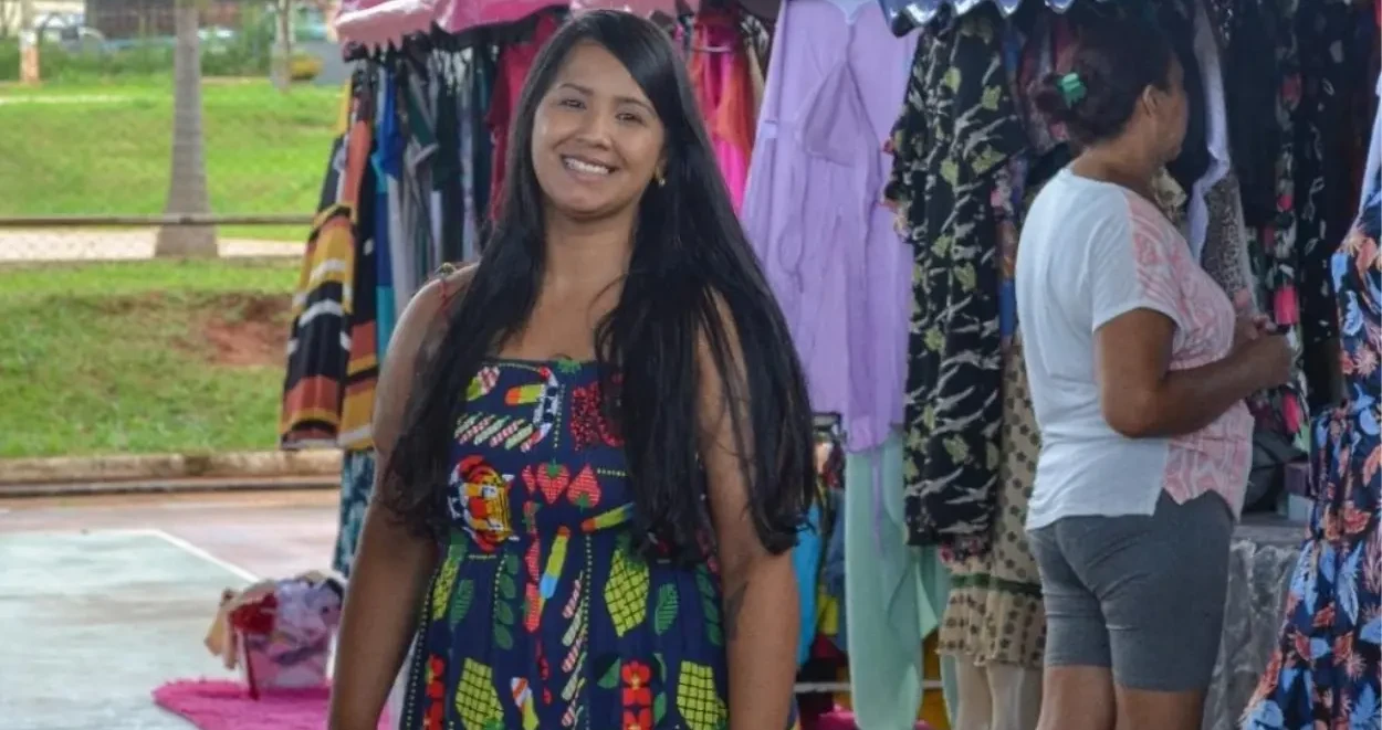 Paula Braga, idealizadora e organizadora da Feira de Brechós Cabide Rosa em Goiânia