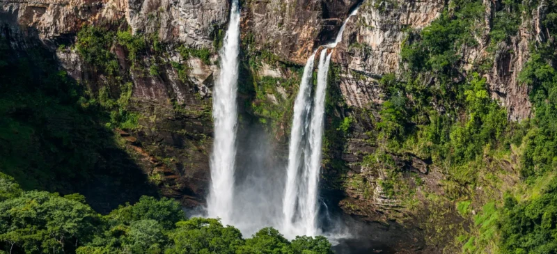 Turismo internacional no Brasil bate recordes e movimenta R$ 16 bilhões no início de 2026