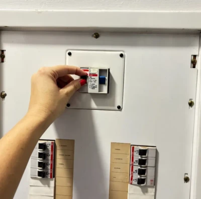 Consumo de energia cresce em Goiás e muda rotina das casas à noite