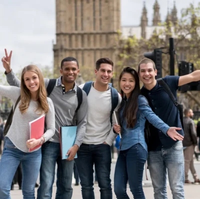 Feira do Intercâmbio em Goiânia reúne universidades internacionais e abre portas para estudo e trabalho fora do país