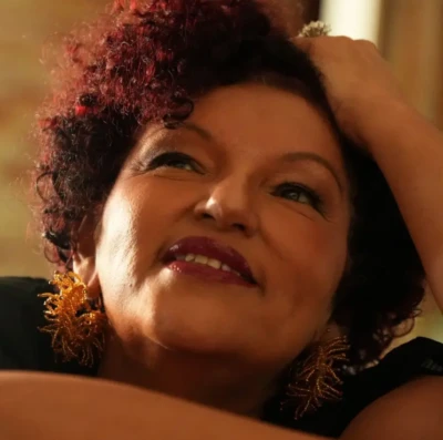 Cláudia Vieira comemora 30 anos de carreira com série de shows gratuitos em Goiânia