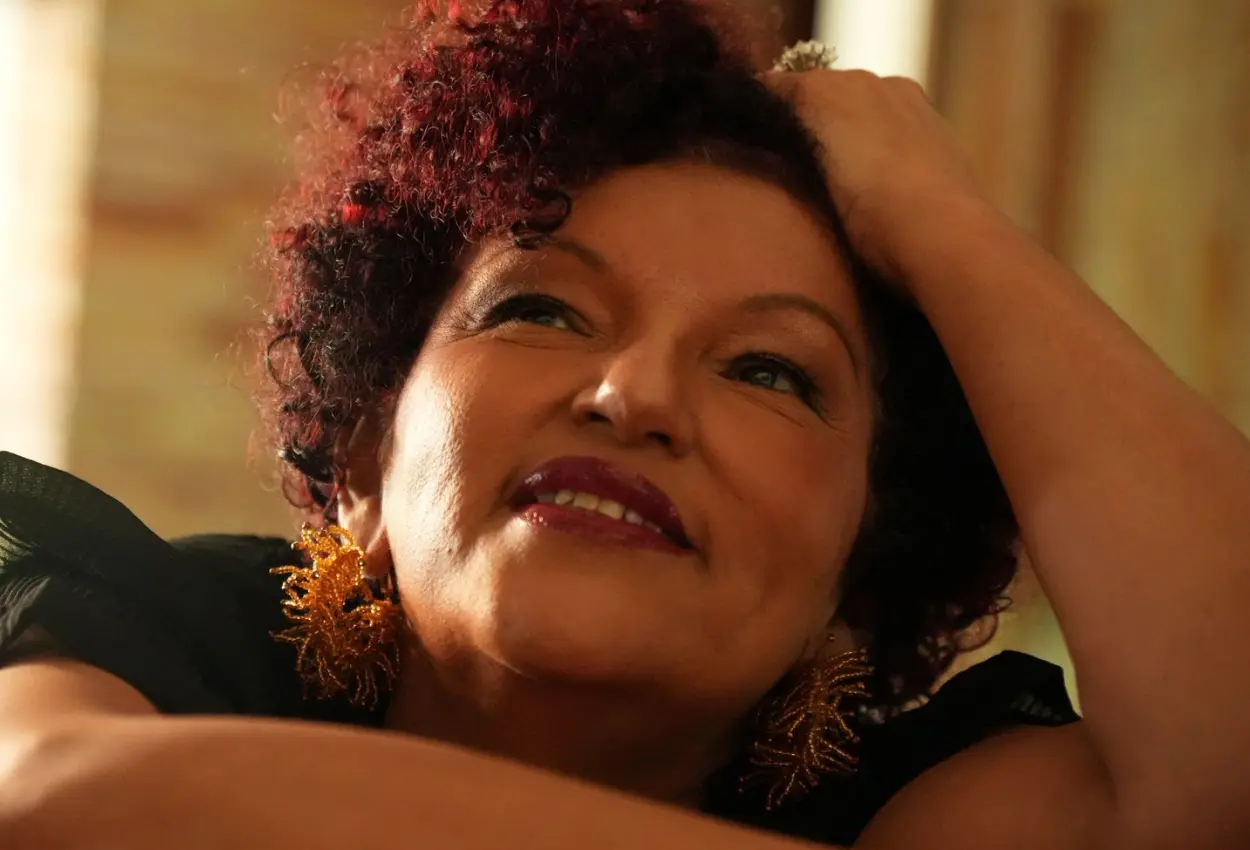 Cláudia Vieira comemora 30 anos de carreira com série de shows gratuitos em Goiânia