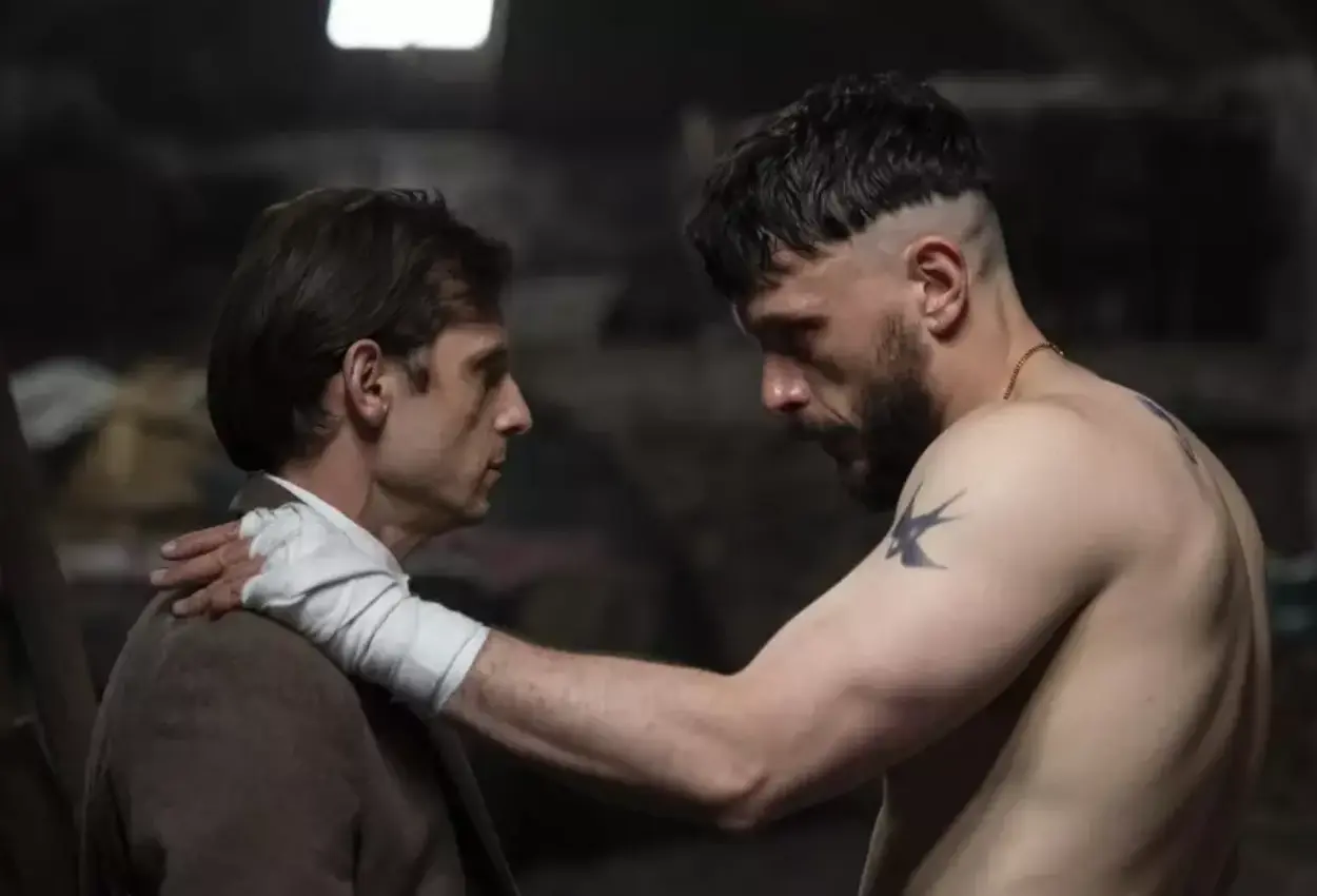 “Pela Metade”, nova série da HBO expõe segredos sombrios em drama intenso com Richard Gadd